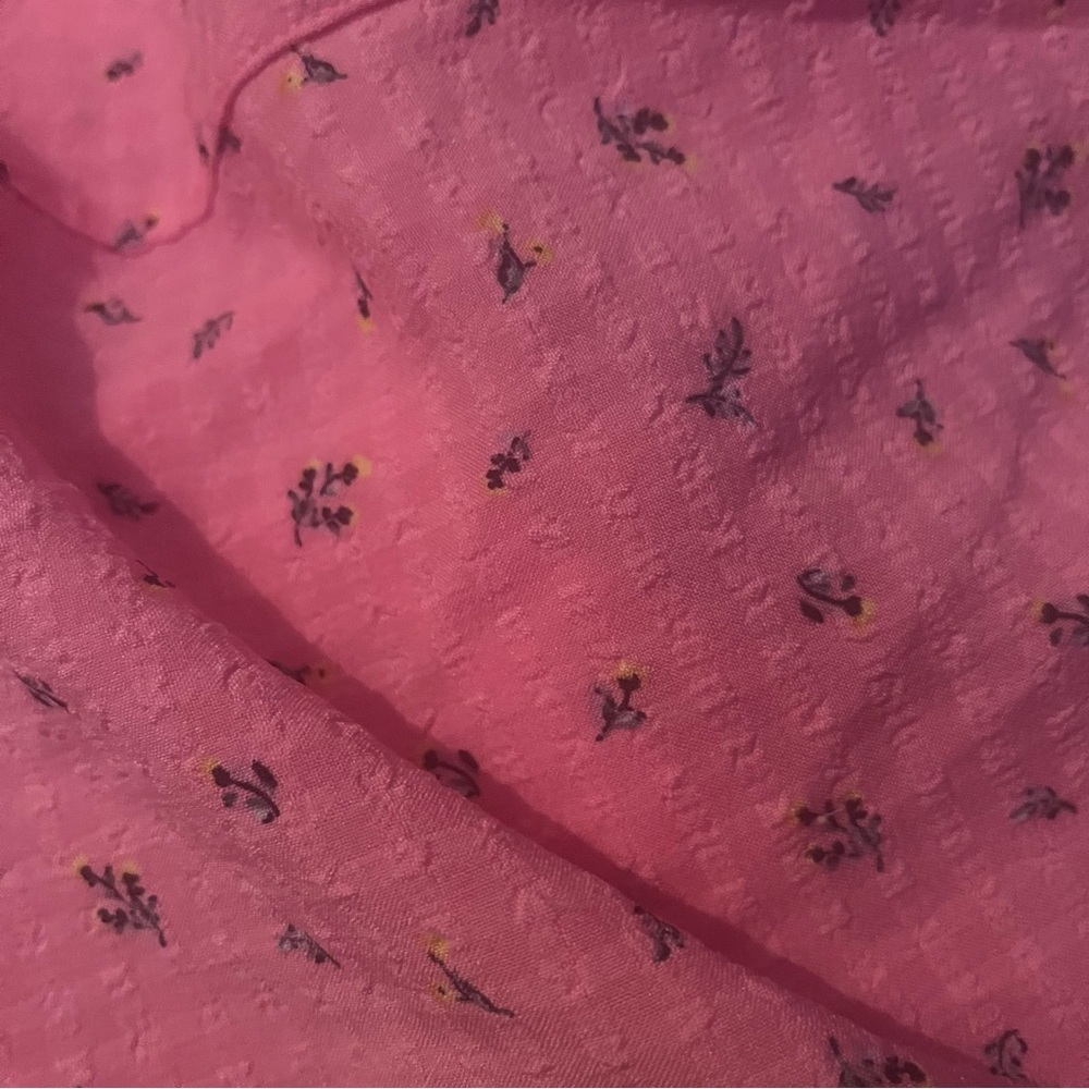 LOFT Ruffle Floral blouse - Picture 3 of 4